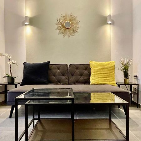 B&B Boutique Two Bedrooms Apartments Athens Exterior photo